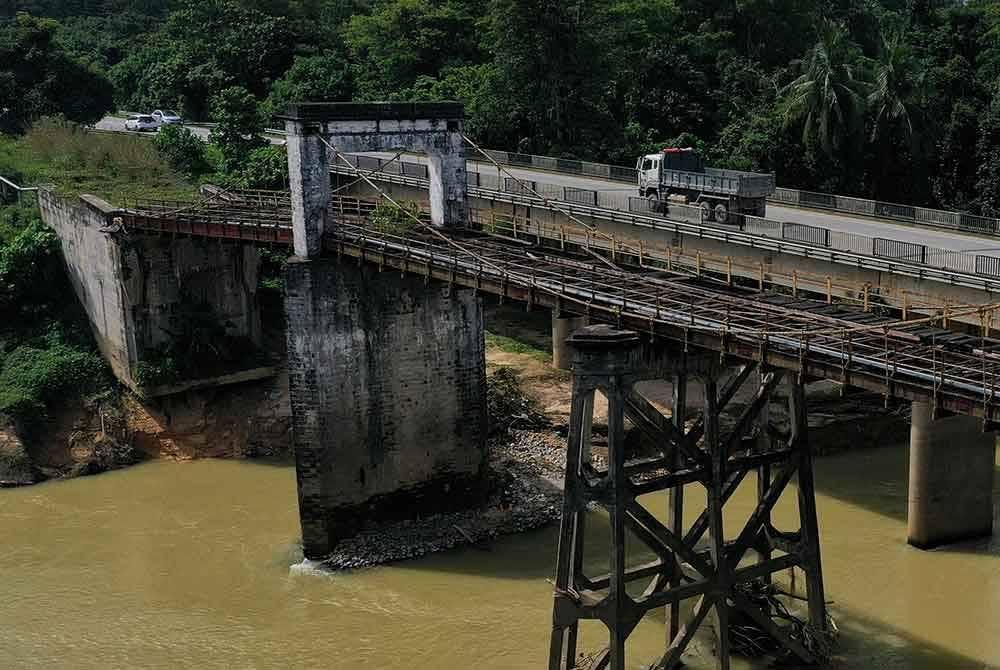 Keadaan semasa Jambatan Sultan Ismail. Foto Bernama