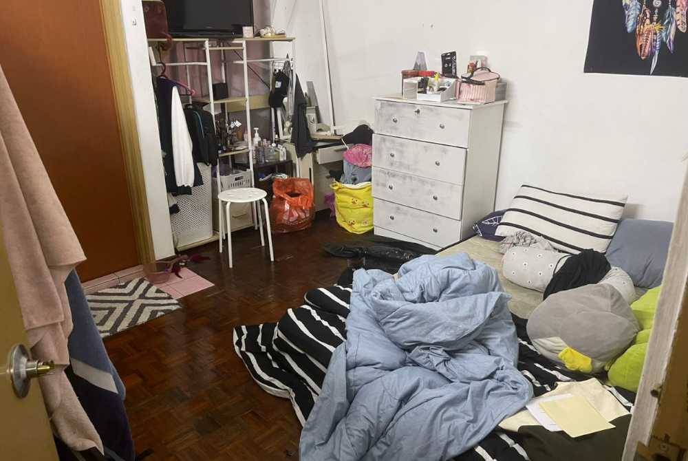 Keadaan rumah yang digeledah pencuri dalam satu kes samun di sebuah rumah di SS 15/7, Subang Jaya, Selangor pada Rabu. Foto ihsan PDRM