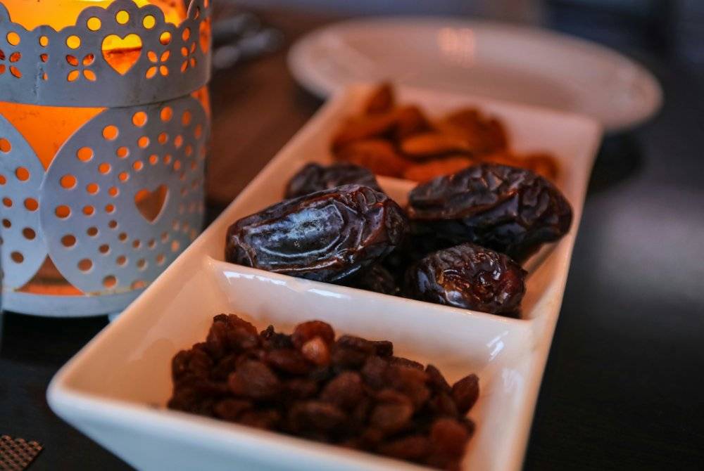 NABI MUHAMMAD SAW memulakan berbuka puasa dengan kurma. Gambar Pexels.com