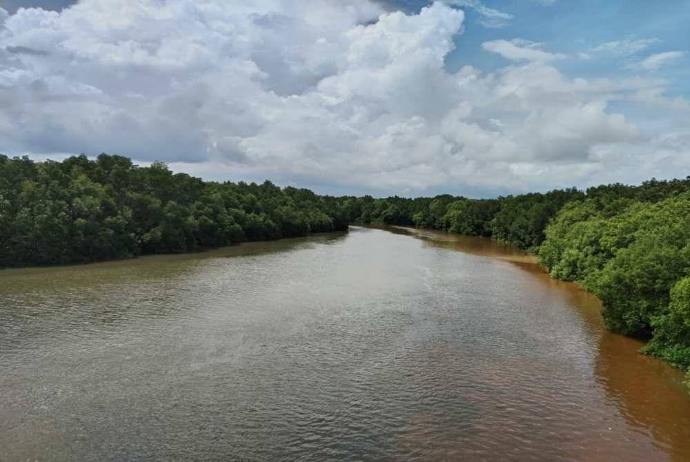 Sungai Kim Kim di Pasir Gudang yang tercemar teruk pada Mac 2019.