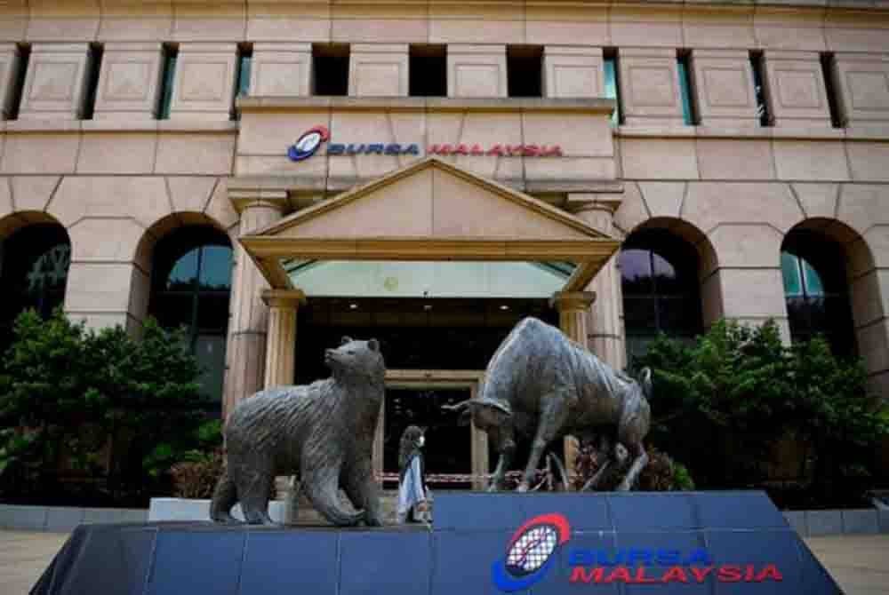 Pelabur asing mengekalkan momentum jualan mereka di Bursa Malaysia bagi minggu ketiga berturut-turut dengan nilai ekuiti RM415.1 juta.