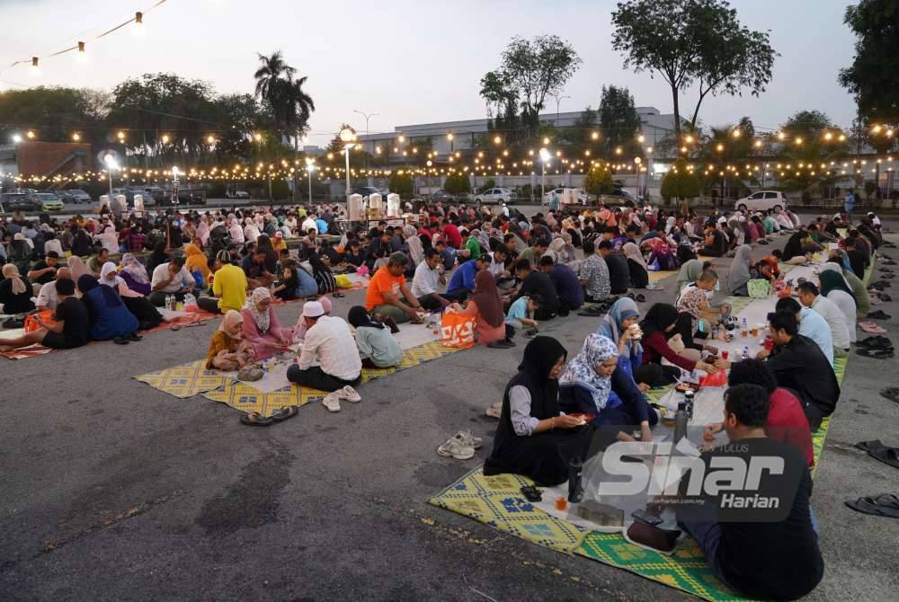 Iftar Ala Madinah @Karangkraf 2024 bermula 13 Mac hingga 5 April terbuka kepada 1,000 tetamu sehari.