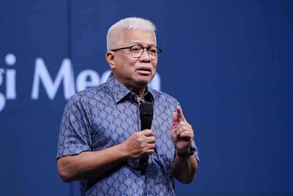 Hussamuddin berucap pada Majlis Taklimat Sinergi Media Ummah #GrandReset: Kesatuan dan Transformasi Sosial di Studio My #QuranTime, Kumpulan Karangkraf pada Isnin. Foto SINAR HARIAN / MOHD HALIM ABDUL WAHID