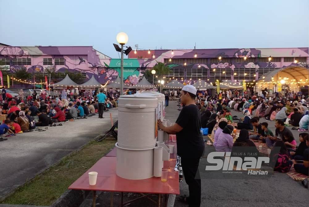 Rata-rata pengunjung mengakui Iftar Ala Madinah@Karangkraf 2024 membantu menjimatkan kos ketika di bulan Ramadan.
