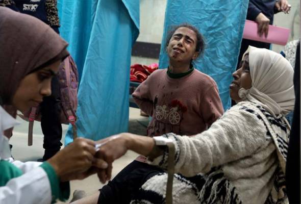 Dengan perang yang kini memasuki bulan keenam, PBB telah memberi amaran sekurang-kurangnya 576,000 orang di Gaza berada di ambang kebuluran. Foto AP