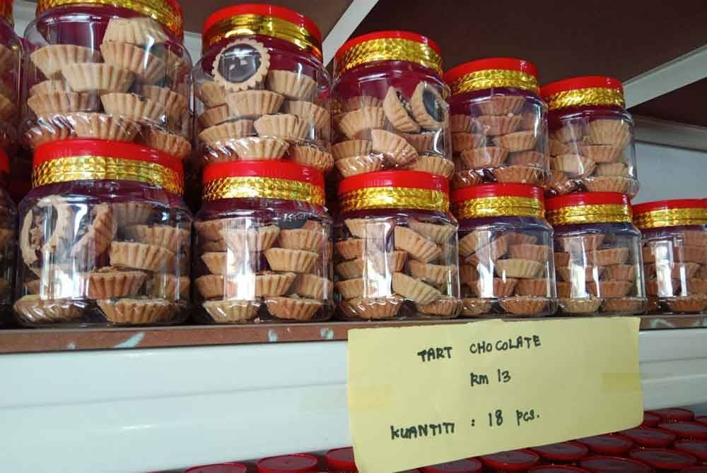 Biskut raya Norazlina serendah RM13 sebalang.