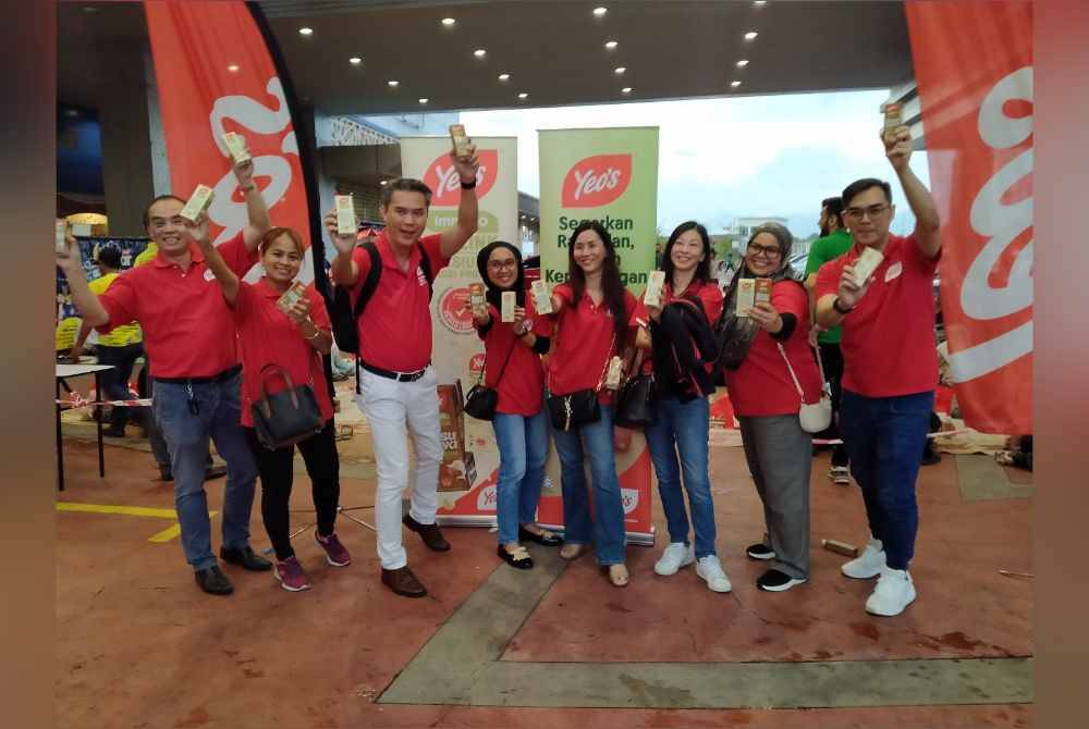 Yeo's sebagai penaja utama Jelajah Iftar ala Madinah Mydin di Pasar raya Besar Mydin Meru.