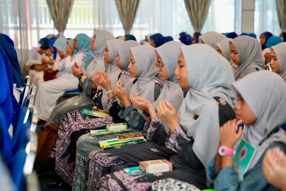 Majlis berlansung di Dewan Tuanku Aishah Rohani, bangunan NSWO.