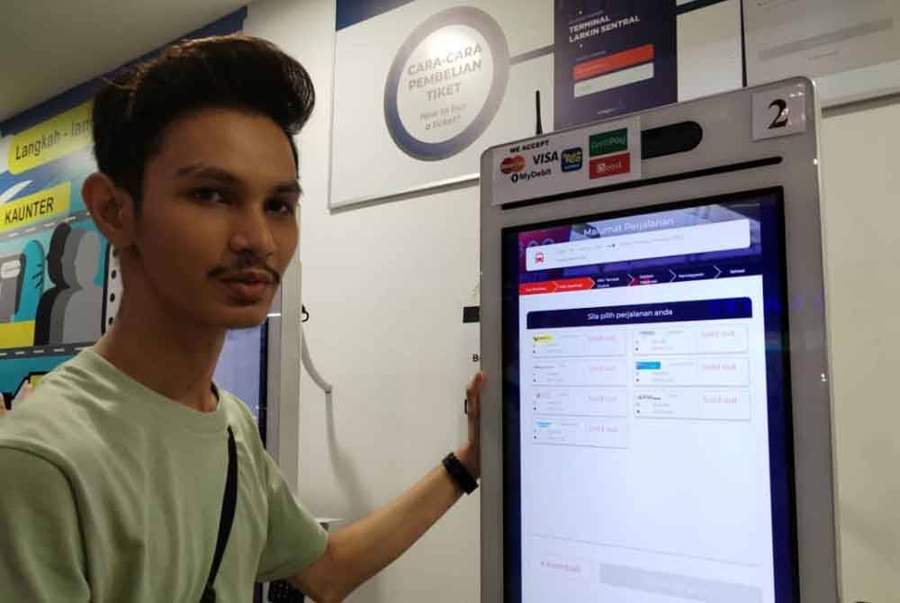 Ahmad Safwan berkata, orang ramai boleh membuat pembelian awal bagi mengelakkan kehabisan tiket di saat-saat akhir.