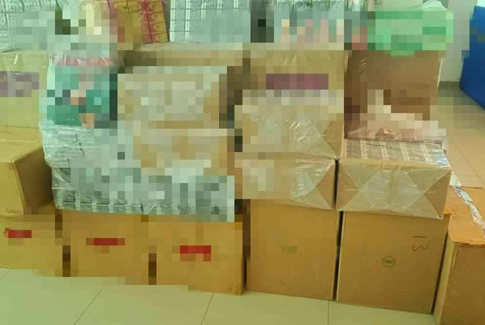 Serbuan jam 7.05 pagi itu dilakukan hasil intipan selama satu jam yang dilakukan oleh Bahagian Siasatan Jenayah, IPD Pasir Mas dan unit kereta peronda polis.