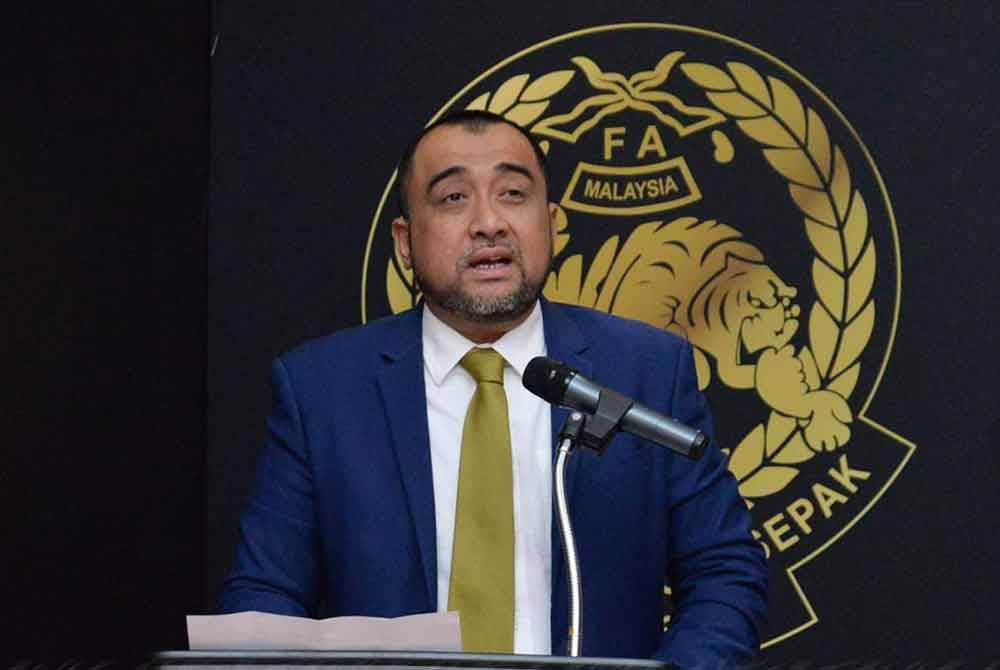 Rosmadi mempertahankan kepimpinan dan pengurusan FAM yang terpalit dengan pelbagai dakwaan serius menerusi satu 'surat layang' pada Ahad.