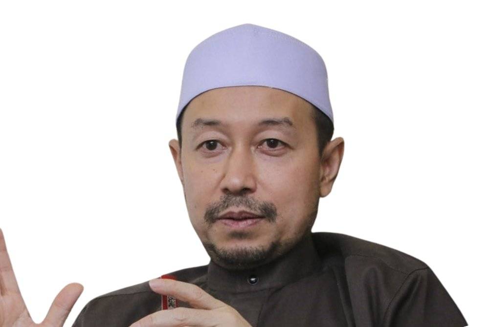 DATUK DR LUQMAN
