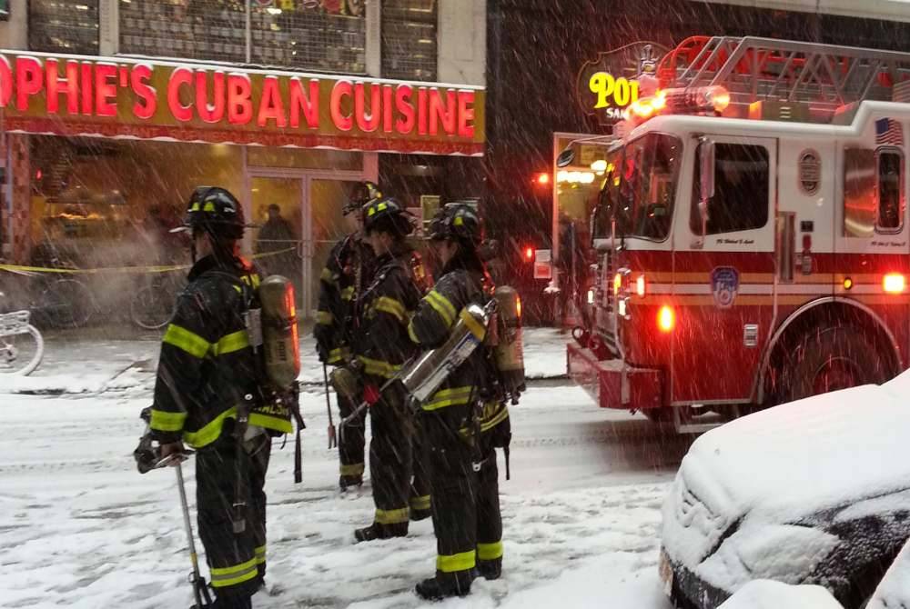 BAGI frontliner atau golongan yang sibuk bekerja, mereka boleh memperbanyakkan zikir dan berdoa pada malam-malam akhir Ramadan. Gambar Hiasan/Foto Pexels