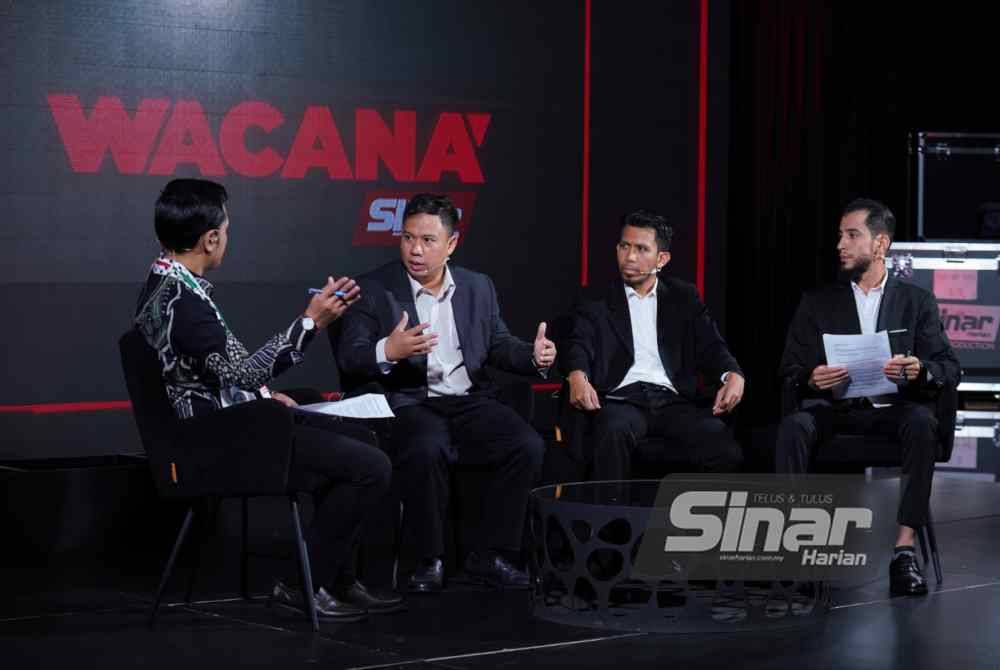 (Dari kiri) Ismail, Mohd Yazid, Khairul Anwar dan Yousuf ketika menjadi panelis Wacana siri 435 bertajuk 'Gaza selepas gencatan senjata' yang disiarkan secara langsung di semua platform digital Sinar Harian.