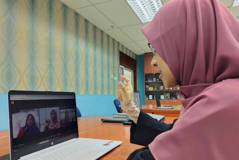 Inovasi aplikasi ‘Quran Isyarat’ banyak membantu komuniti OKU pendengaran di Malaysia untuk mengenal dan membaca Quran. - Foto UMMI