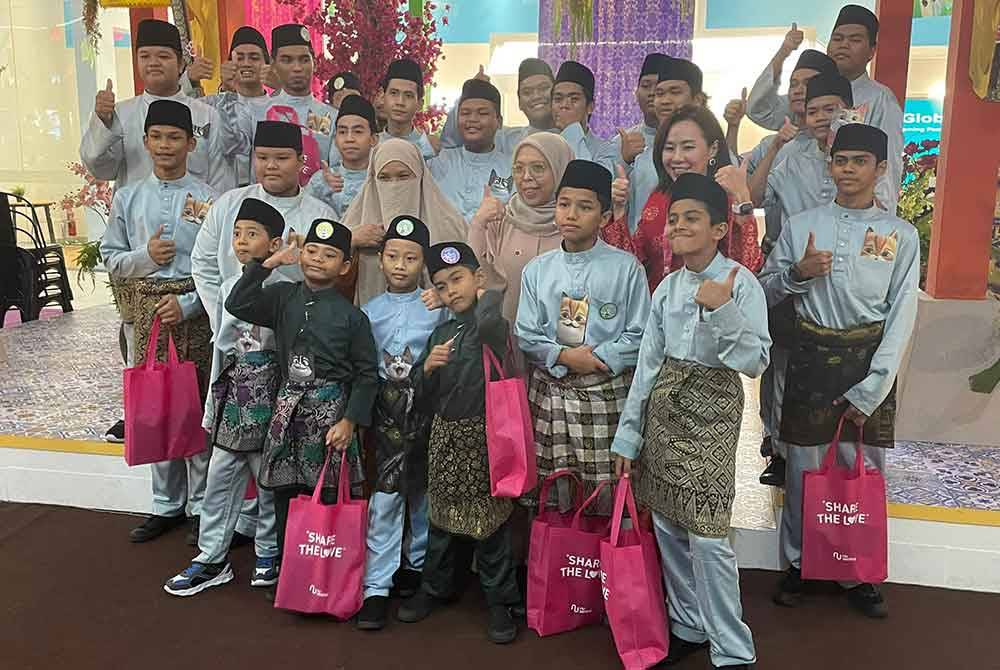 Anak-anak yatim dan asnaf dari Rumah Raudhatul Al-Faeez, Gombak diraikan di Nu Sentral sempena Aidilfitri.