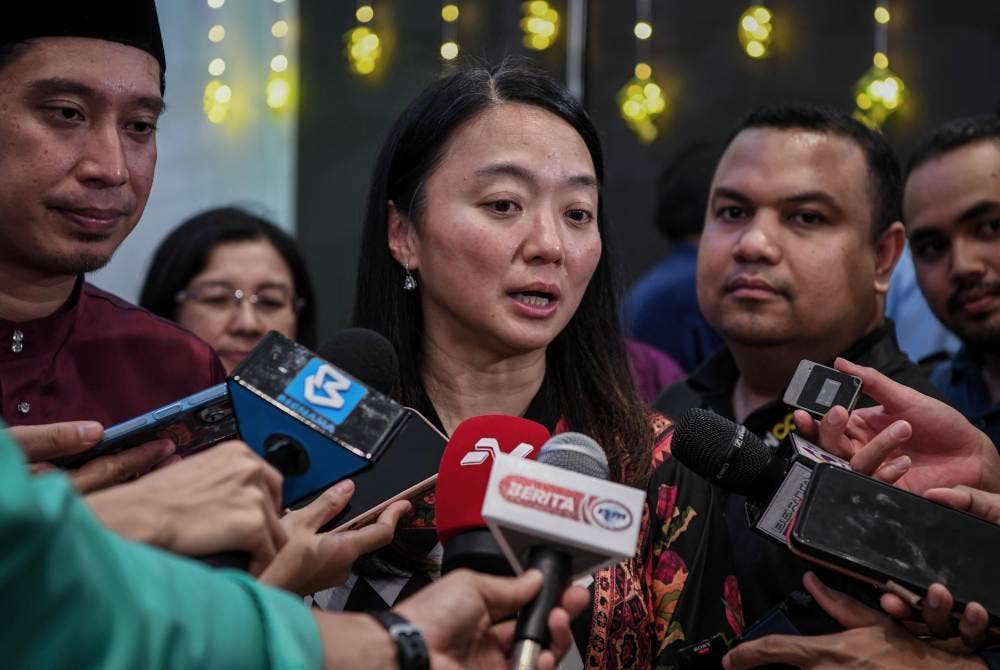 Hannah (tengah) ketika ditemui media selepas majlis berbuka puasa Majlis Sukan Negara di Bukit Jalil pada Rabu. Foto Bernama