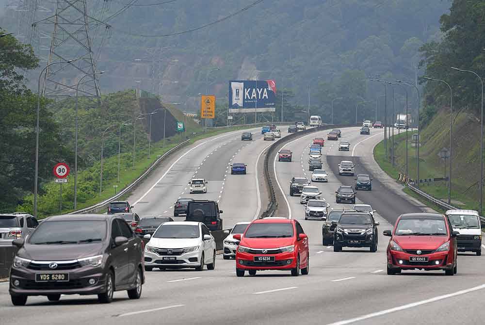 Aliran trafik di beberapa lebuh raya utama lancar dan terkawal setakat 8 pagi Selasa.(Gambar hiasan) Foto Bernama