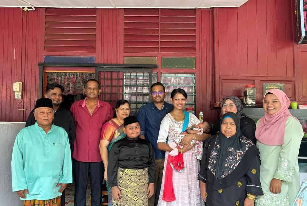 Kehadiran saudara maranya yang berbeza agama tidak halang erat silaturahim.