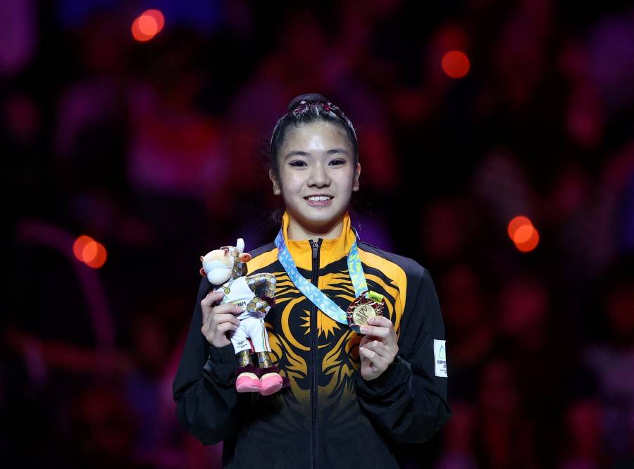 Joe Ee memenangi pingat emas dalam acara riben pada Sukan Komanwel di Birmingham dua tahun lalu. Foto Agensi.