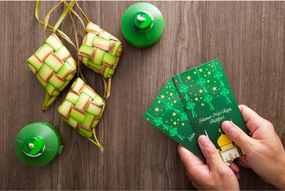 SEDEKAH duit raya merupakan amalan salafussoleh. -Gambar hiasan/ Foto: Canva