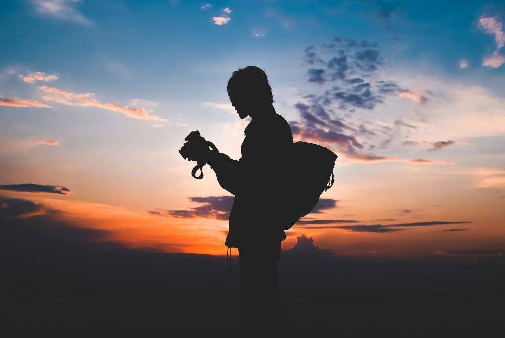 BERAKHIRNYA Ramadan bukan bererti kembali kepada sikap dan perangai yang buruk yang boleh 'menggelapkan' hati. Gambar hiasan/Foto Pexels