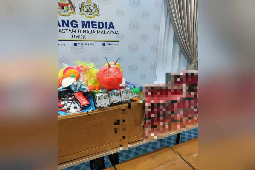 Barang mainan kanak-kanak digunakan sindiket penyeludupan rokok untuk mengaburi mata pihak berkuasa.