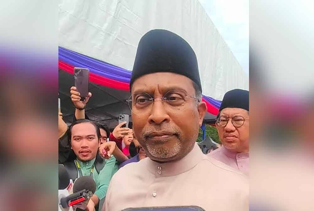 Zambry ketika ditemui Majlis Sambutan Aidilfitri KPT, pada Jumaat.