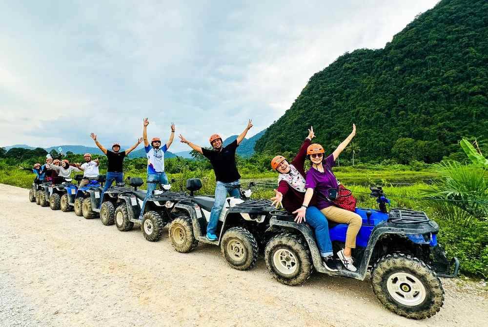 Menunggang ATV merupakan sebahagian aktiviti lasak yang terdapat di Gopeng Glamping Park.