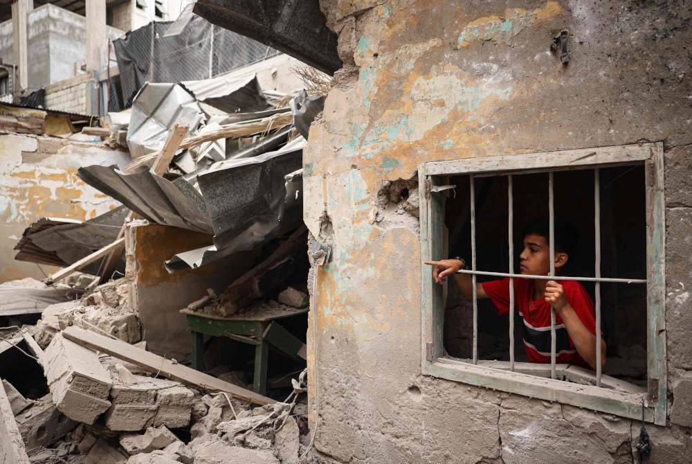 Keadaan bangunan di Gaza musnah diserang tentera Israel. Foto AFP