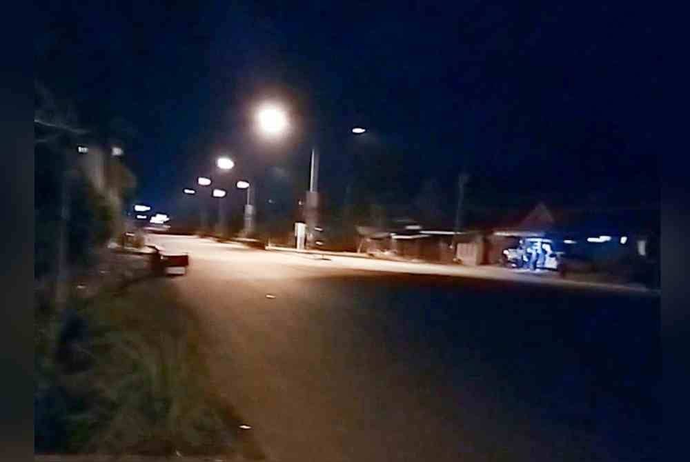 Penduduk di Rantau Panjang mengesahkan mereka turut merasai gegaran letupan bom yang dipercayai berlaku di kawasan Gualosira, Pasemas Daerah Sungai Golok, Wilayah Narathiwat awal pagi Isnin. Foto ihsan pembaca