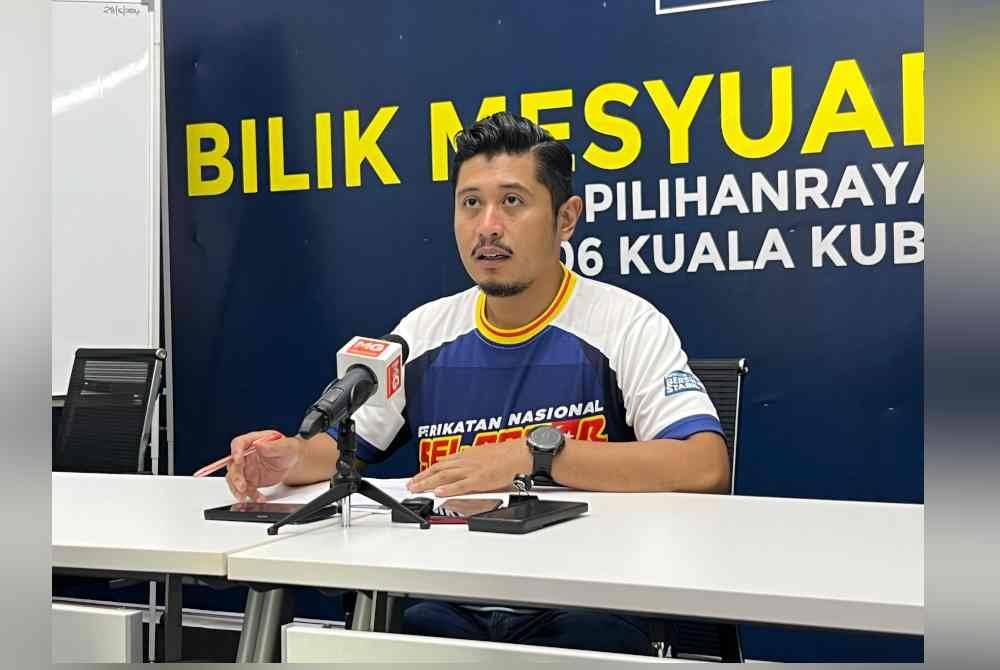 Mohammad Hilman ketika sidang akhbar di di Bilik Gerakan Utama PN pada Selasa.