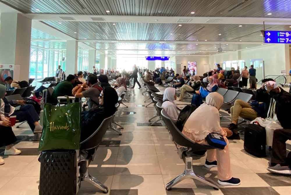 Keadaan terkini yang lebih selesa dan luas di terminal baharu LTSIP di Kota Bharu pada Rabu.