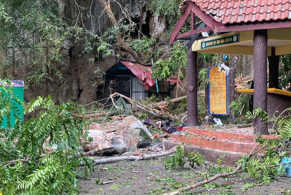 Semasa kejadian tiada pengunjung dan tiada kemalangan jiwa berlaku.