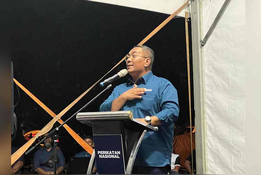 Muhammad Sanusi ketika Ceramah Perdana PN di Batang Kali pada Rabu malam.