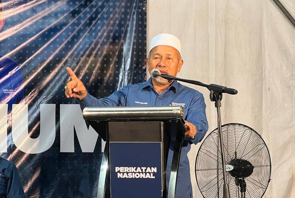 Tuan Ibrahim ketika Ceramah Umum PN di Hulu Yam, malam Khamis.