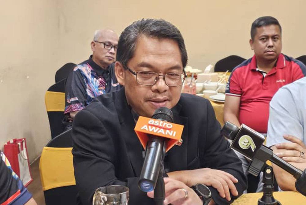 Mustapha Ketika ditemui pemberita pada majlis makan malam bersama pengamal media Sabah di Kota Kinabalu.
tamat