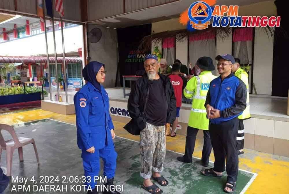 PPS dibuka di SK Bukit Lintang Kota Tinggi pada tengah hari Sabtu. - Foto APM Kota Tinggi.