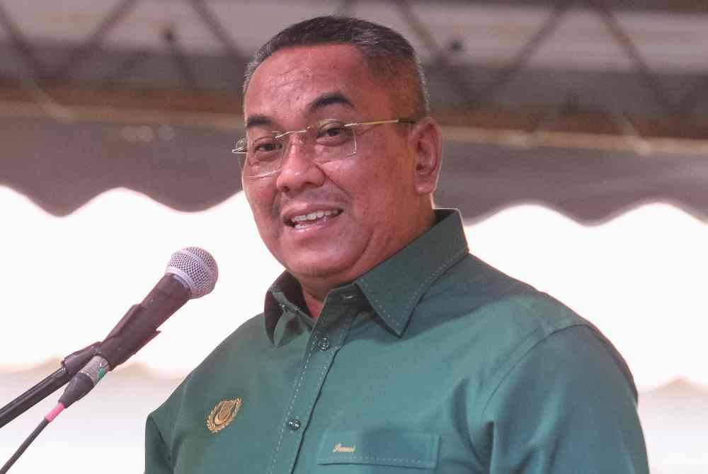 Muhammad Sanusi berucap pada Majlis Penjenamaan Semula Pusat Teknologi Mempelam Sala Kanan pada Ahad.