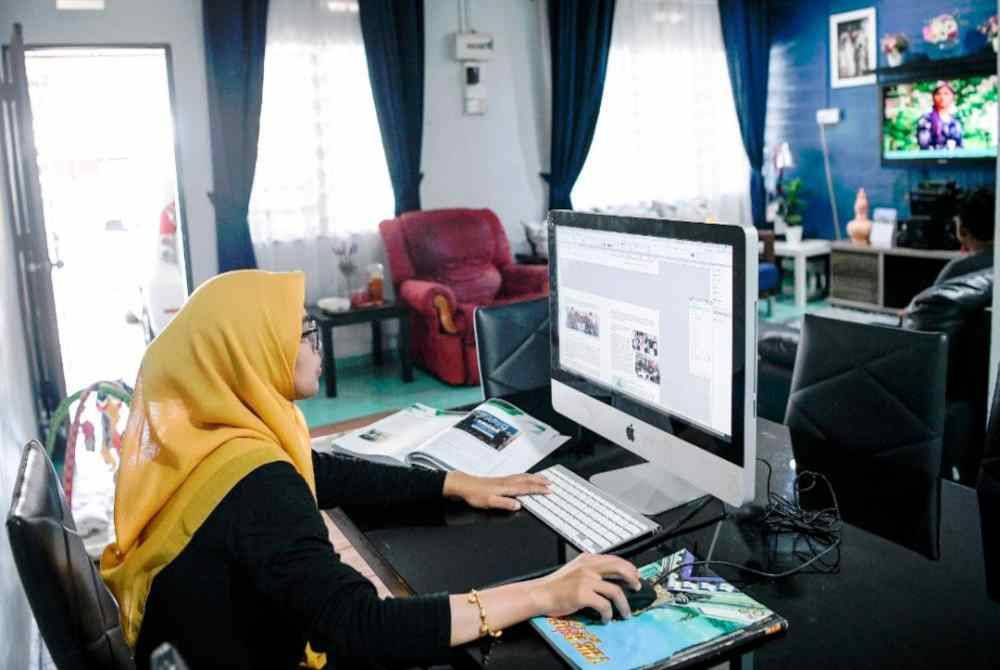 Bekerja dari rumah memberi banyak kelebihan kepada pekerja dan majikan. - Gambar hiasan