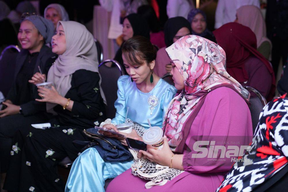 Gelagat peserta ketika program She Leads siri dua bertajuk 'Dressing Right and Feeling Good di Auditorium Kompleks Kumpulan Karangkraf pada Selasa. Foto Sinar Harian/Mohd Halim Abdul Wahid 