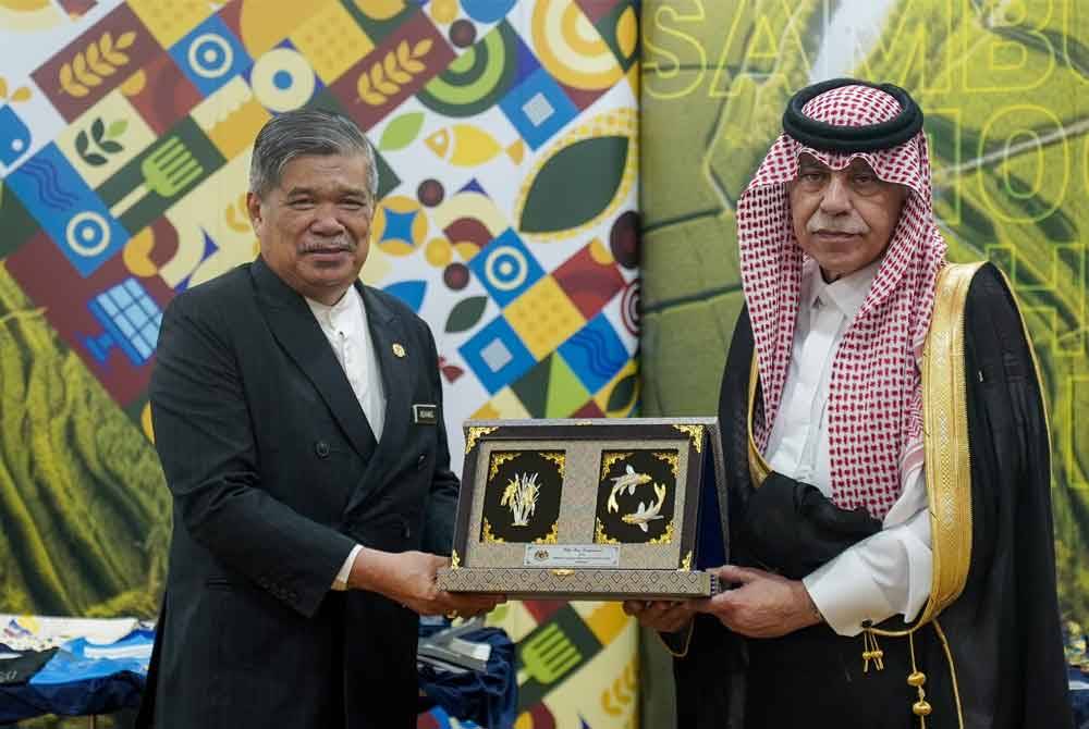 Mohamad turut mempelawa Arab Saudi menyertai MAHA 2024 yang bakal diadakan pada 11 hingga 22 September. Foto FB Mohamad Sabu