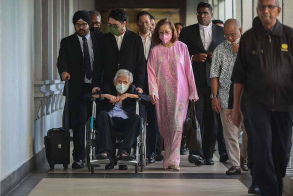 Tun Daim dan keluarganya gagal dalam rayuan untuk mendapatkan kebenaran meneruskan semakan kehakiman bagi mencabar siasatan SPRM. Foto fail Bernama