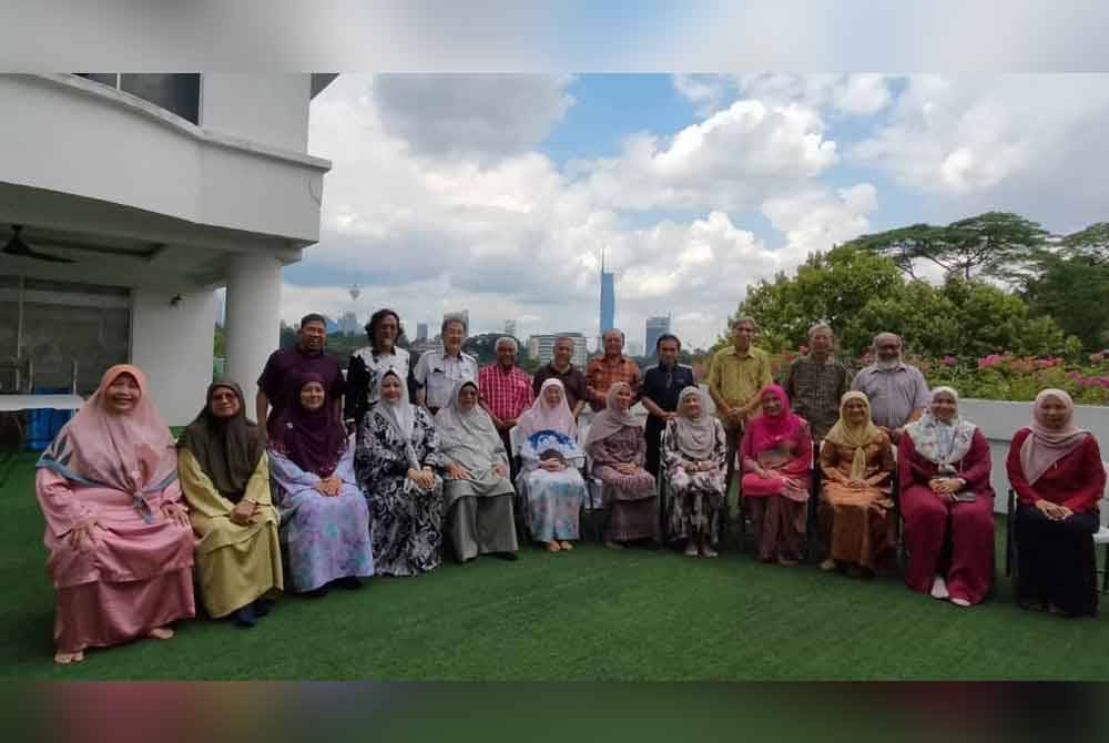 Bekas pelajar Malaysia di Ireland turut sama menyokong program-program dakwah Briged Bakti Malaysia