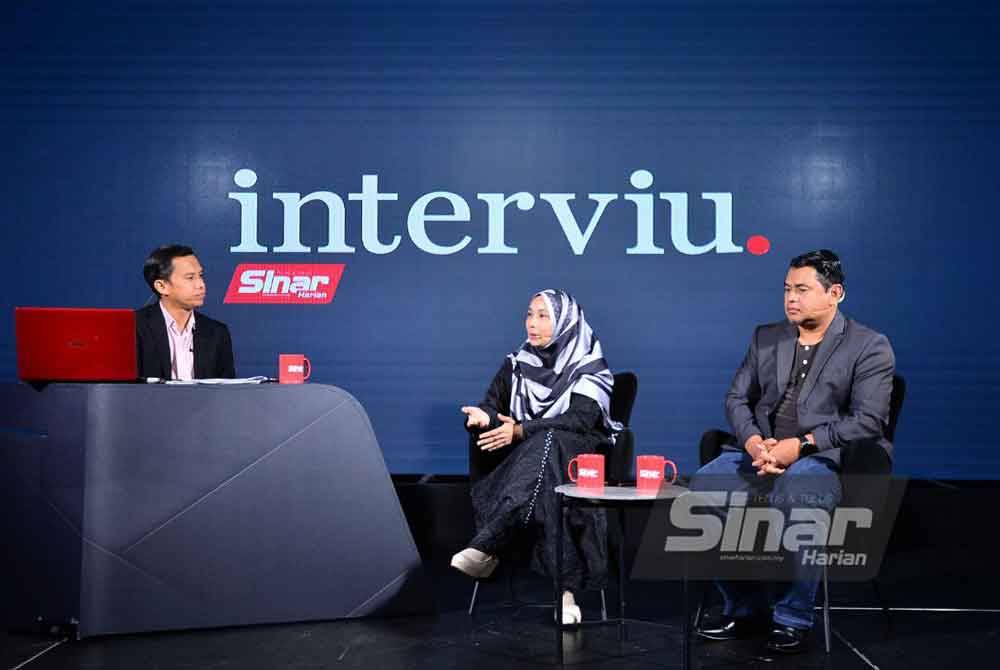 Program Interviu bersama Dr Nur Ayuni (tengah) dan Dr Mohd Yusri membincangkan Kuala Kubu Baharu milik siapa? secara langsung di Studio Sinar Harian pada Sabtu. Foto Sinar Harian/ASRIL ASWANDI SHUKOR.
