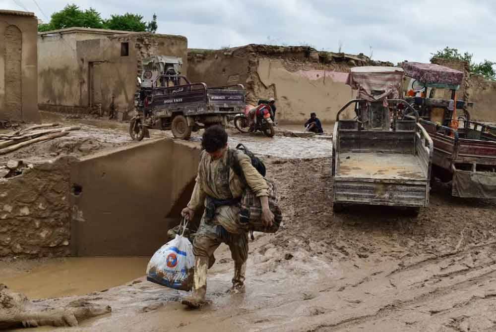 Bencana mengakibatkan kemusnahan harta benda yang besar.