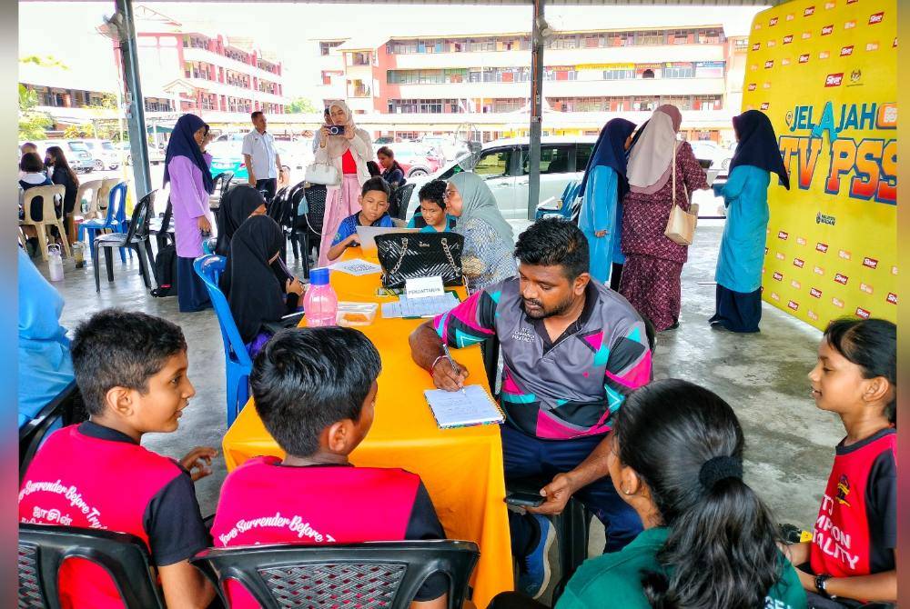 Penglibatan dan guru dan murid dalam bengkel sehari itu.