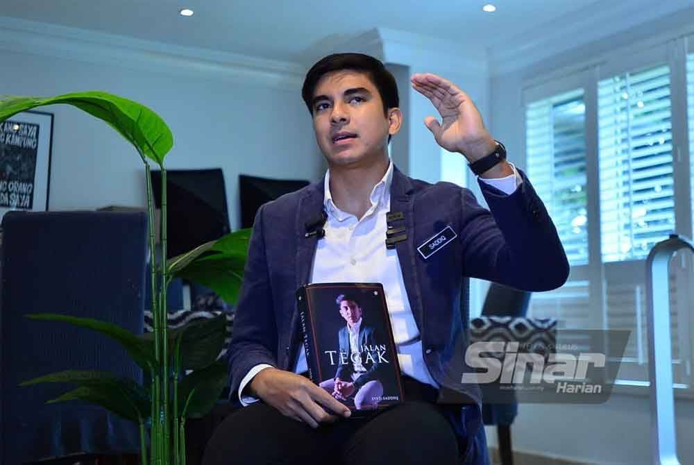 Banyak kisah menarik yang dikongsi Syed Saddiq dalam bukunya, Jalan Tegak. Foto Sinar Harian-ASRIL ASWANDI SHUKOR