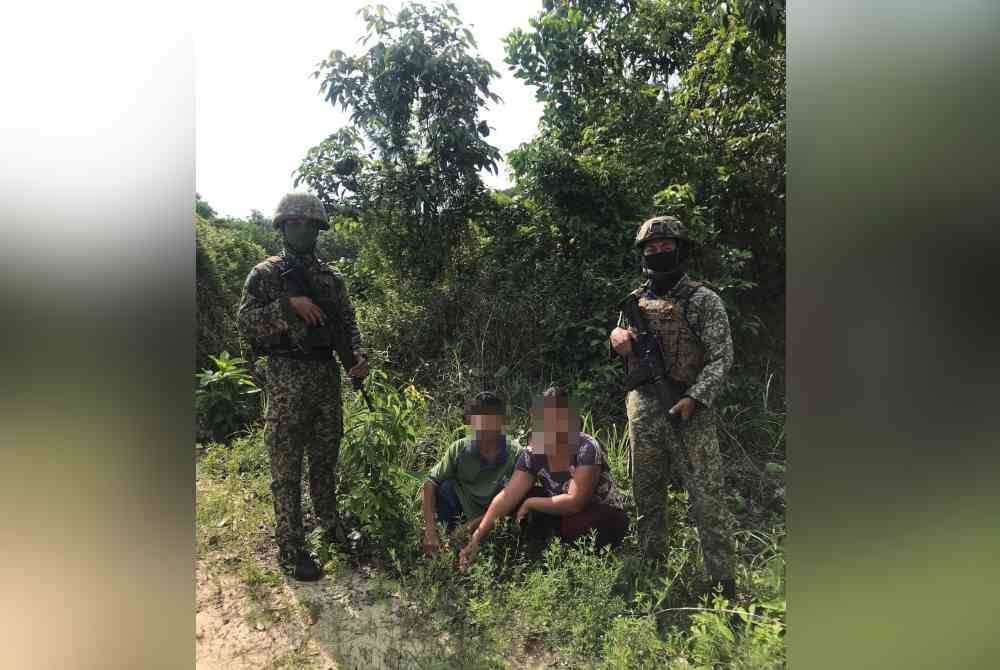 Dua PATI warganegara Myanmar ditahan di sempadan Malaysia-Thailand pada Rabu.