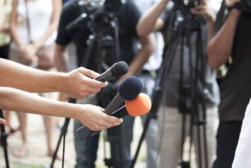 Tuntutan kerja petugas media yang sentiasa berhadapan dengan pelbagai bentuk tekanan kadangkala mengakibatkan kesihatan mental menjadi lemah, sekali gus memberi impak kepada kesejahteraan mereka.- Gambar hiasan 123RF